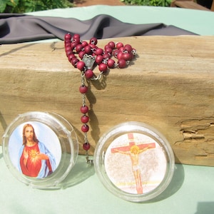 OUR LADY of FATIMA Sandalwood Rosary Beads,Vintage Rosary Beads with Case,Our Lady of Fatima Rosary,Two sided Virgin Mary virgin centerpiece