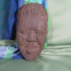 ANTIKE AFRIKANISCHE MASKE, Ein Souvenir aus dichtem Ebenholz wie Holz, ight Geschnitzte afrikanische Maske für Wandbehang, Traditionelle afrikanische Maske aus Holz