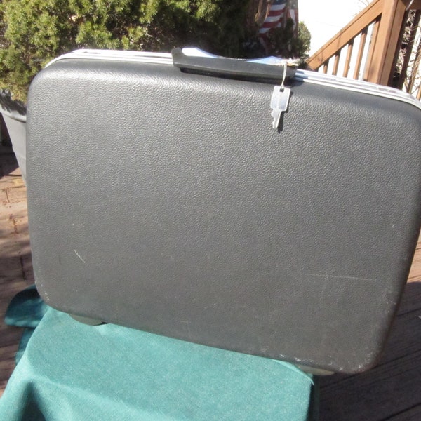 Vintage Suitcase Samsonite, Grey Samsonite Luggage Case, Vintage Train Case, Old Carry On Suitcase, Vintage Samsonite Silhouette Suitcase