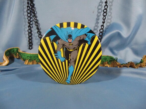 BATMAN DC COMICS 1982 Badge Pin Pin Back, Button Pin,… - Gem