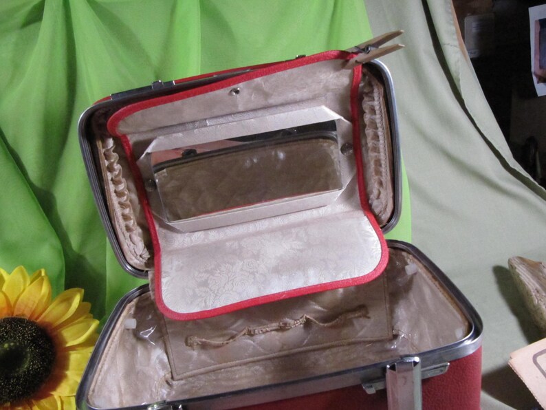 Vintage Train Case Hard Train Case Vintage Case Luggage Etsy