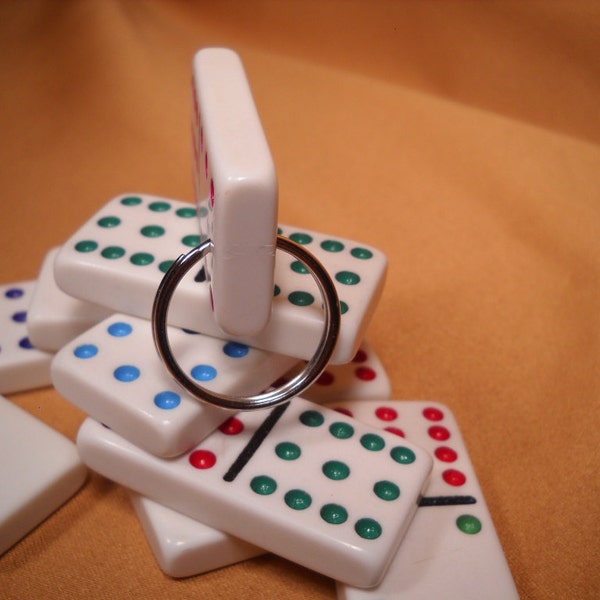 KEY RING with VINTAGE Domino Tile, Domino Tile Key-chain, Key-chain White Domino Tile, Vintage Domino Key-chain, Domino Tile Key Chain