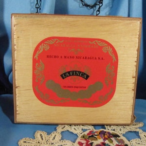 Vintage Cigar Box, La Finca Wooden Storage Box, Antique Nicaragua Cigar Box, Collectible Box, Man Cave Decor, Wood Cigar Box, Art Bar Decor