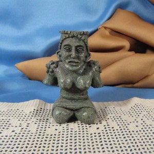AZTEC VINTAGE REPRODUCTION,Reproduction of Aztec Image, Faux stone Cast Mexican Carving of Ancient Aztec Figure, Faux Stone female Figurine