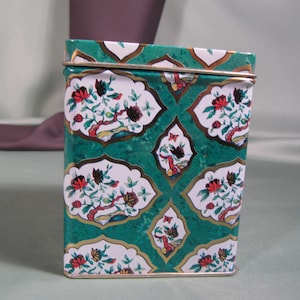 JE HASTINGS CONFECTIONERY Antique Tin box bank, Antique Candy box from England,England Antique Tin, Canada antique tin small Candy Box green