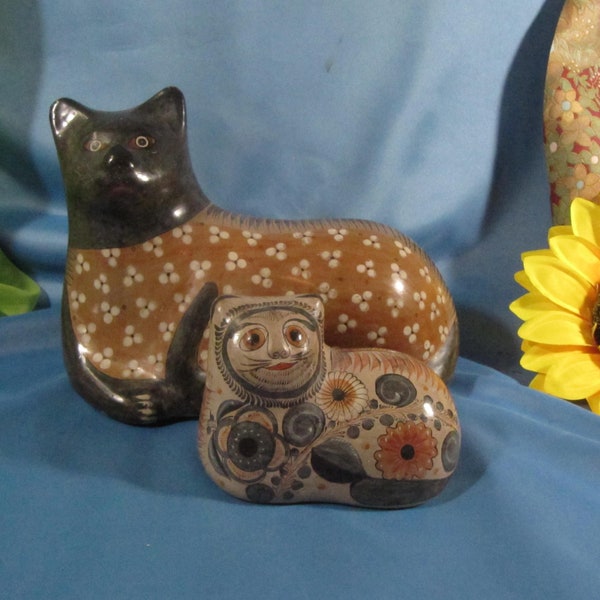 TONALA SOLIS CAT Pair, Pottery Cat Hand painted most likely Tonala, Ceramic Cat from Mexico hand painted signed Mexico,Antique Handpainted T