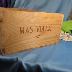 1997 French Wine Crate, Vintage Wine Mas Viala Box Holder, French Wine Storage Box, Wooden Wine Box, Shabby Chic, Wooden Crate, Vintage Home