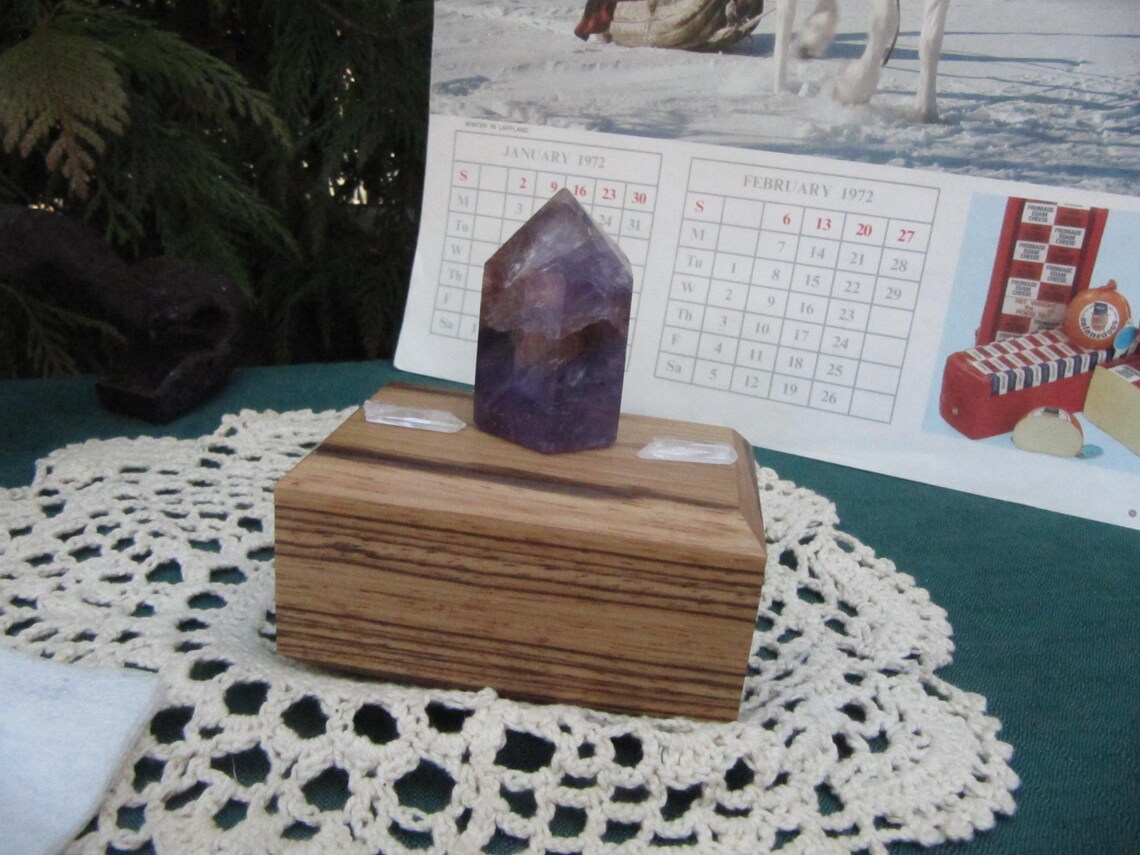 AMETHYST OBELISK ALTAR zwei Zoll poliert Amethyst mit Schnitt | Etsy