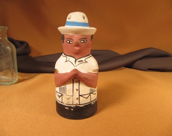 MEXICAN FOLK ART,Boy praying with hat Hand painted  Ceramic Boy with prayer hands Mexico,Vintage Mexican Hand made figurine small boy bolero