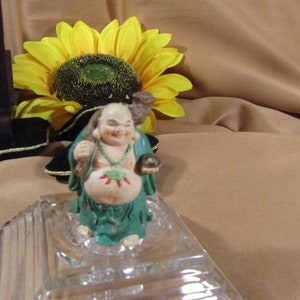 ANTIQUE LAUGHING BUDDHA, made of Resin, Laughing Buddha with vagabond sack,Buddha of Resin,2 inches tall,Sacred Buddha,Stout laughing Buddha