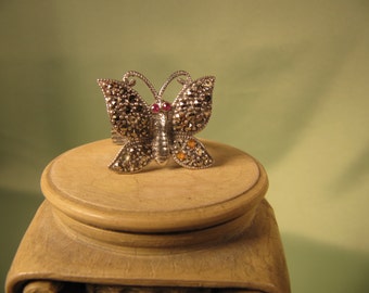 SILBER BUTTERFLY RING, Vintage gestempelt Ring mit Glassteine, 925 Silber Schmetterling Ring, gestempelt 925 Silber Ring Größe 7 und 3 Viertel, funkelnd