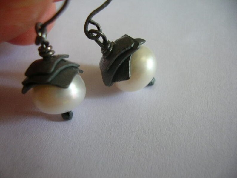 Pearl oxidized silver earrings. Perfect lightweight handmade earrings for everyday wear. Contemporary jewelry image 4