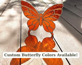 蝶のステンドグラス、手作りのカラフルなガラス窓サンキャッチャー