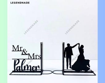 Personalized Couple Wedding Metal Bookend, Couple Name Bookends, Wedding Bookshelf Decor, Book Lover Gift, Table Sign, Metal Desk Home Decor