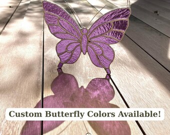 蝶のステンドグラス、手作りのカラフルなガラス窓サンキャッチャー