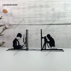 Sujetalibros de metal con diseño de ingeniero agrimensor personalizado, sujetalibros de agrimensor, decoración de estantería, regalo para amantes de los libros, letrero de mesa, decoración de escritorio de metal para el hogar