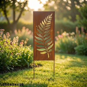 Personalized Fern Leaf Garden Panel, Rusty Metal Yard Art, Outdoor Privacy Screen with Fern Leaf for Yard & Fence, Housewarming Gift
