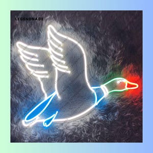 Insegna al neon con anatra volante, decorazione con insegna a LED con anatra volante, luce a LED con anatra, luce al neon con anatra, luce da parete con animali con anatra, decorazione da parete per la casa con anatra