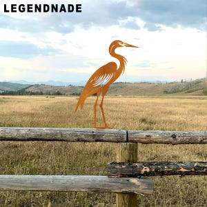 Rusty Heron Bird Metal Tree Stake, Garden Yard Decor for Outdoor, Rustic Wildlife Metal Stakes for Lawn or Farm, Heron Bird Metal Stake