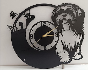 Orologio da parete in metallo personalizzato con cane Shih Tzu, orologio da parete con nome personalizzato per l'arredamento della casa, regalo memorabile per gli amanti dei cani Shih Tzu