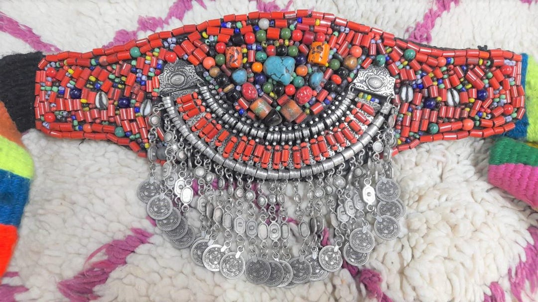 Handmade Beaded Moroccan Belt: Traditional Amazigh Design - Etsy display picture 2
