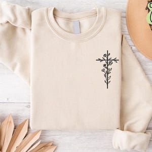 Embroidered Floral Cross Sweatshirt, Christian Womens Embroidery Sweater,Christian Christmas,Embroidered Cross Crewneck,Religious Sweatshirt