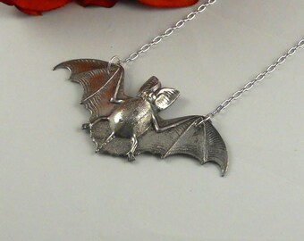 Necklace Pendant Antique Silver Necklace Bat Necklace Pendant Flying Bat Pendant Halloween Pendant Large Bat Necklace