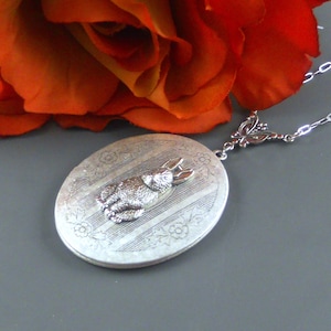 Photo Locket Necklace, Easter Locket Long Chain Nature Inspired Women Gift Vintage Jewelry Nature Inspired Necklace Gift Motherhood