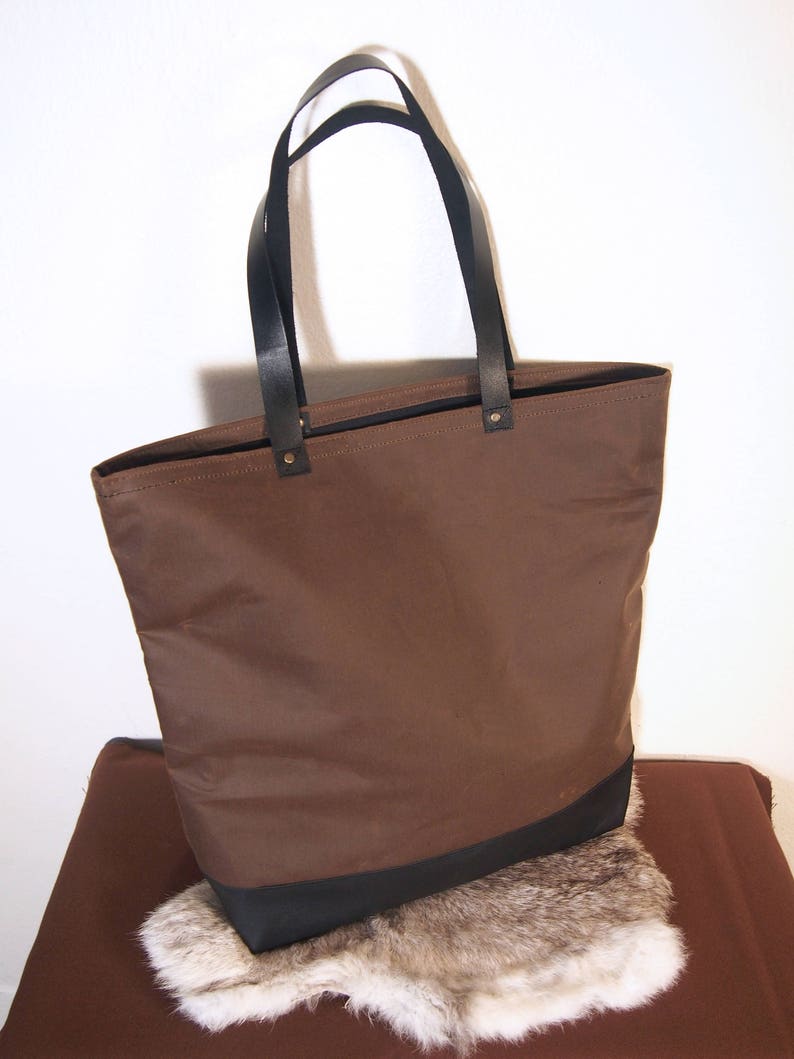 Brown Waxed Canvas Tote Bag Leather Base And Handles