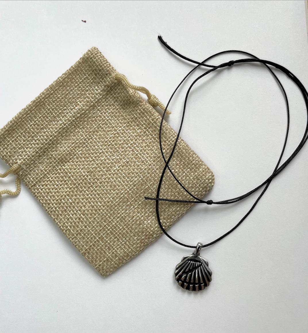Big Seashell Pendant - Etsy