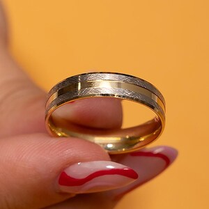 14k Solid Gold Pattern Slim Band Ring, Minimalist Marriage Ring, Unique Mens Wedding Band, Simple Flat Gold Band, Custom Wedding Band