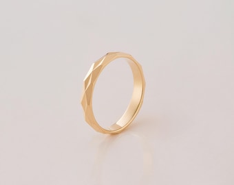 Faceted 3mm Solid Gold Wedding Band, Handmade Minimal Ring • 10k 14k 18k