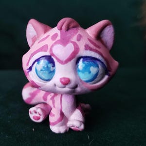 LPS Custom Pink Heart Kitten