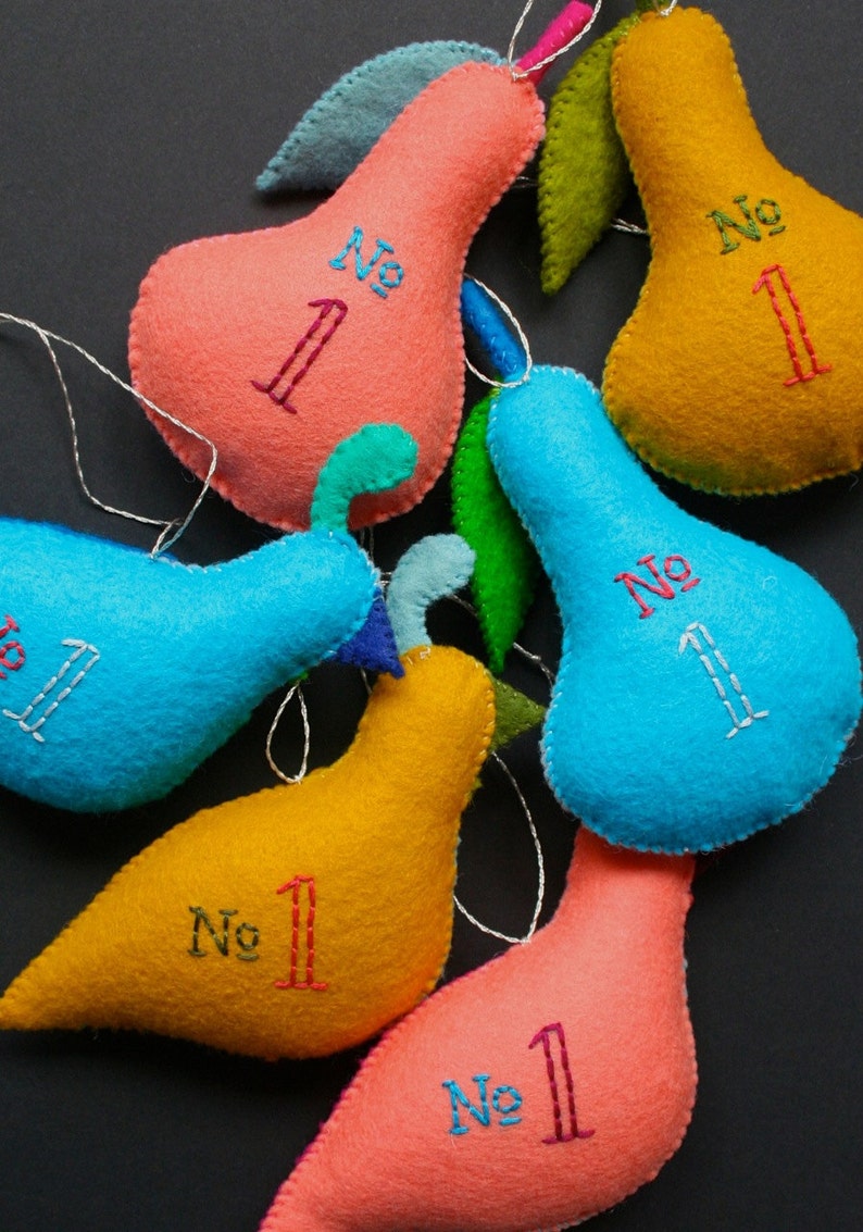 Partridge & Pear PDF pattern for a hand sewn wool felt ornament set image 4