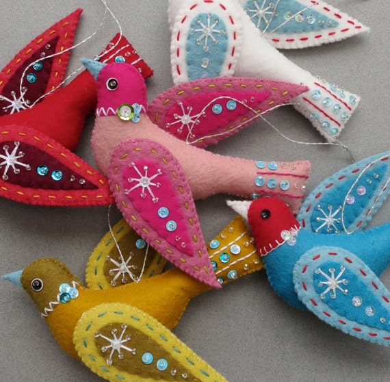 Hand Sewing Projects for Traveling