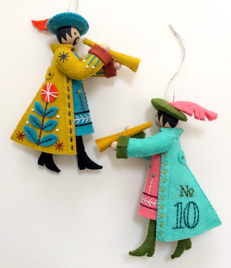 Piper Piping PDF pattern for a hand sewn wool felt ornament image 1