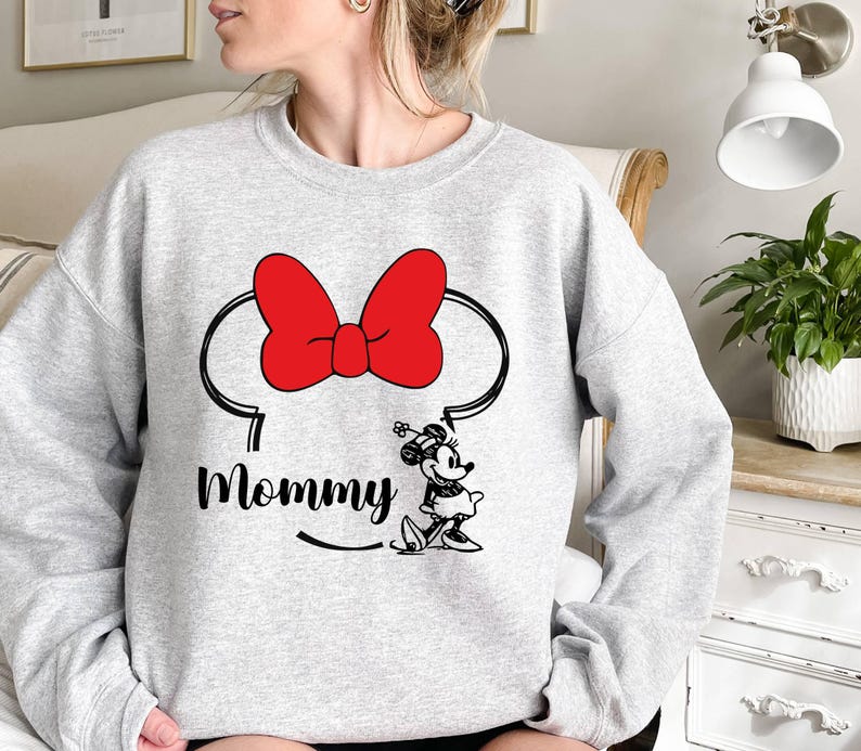 Custom Name Disney Family Matching Trip Sweatshirt, Mickey Minnie Sweater,Disney Mickey and Minnie Birthday Family Sweat,Disneyland Birthday bild 8