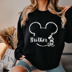 Custom Name Disney Family Matching Trip Sweatshirt, Mickey Minnie Sweater,Disney Mickey and Minnie Birthday Family Sweat,Disneyland Birthday bild 3