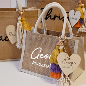 Sacs fourre-tout personnalisés en toile de jute de demoiselle d'honneur avec breloques, sacs cadeaux personnalisés pour enterrement de vie de jeune fille ou de jeune fille mariée, cadeau de Noël