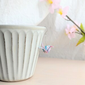 Orecchini Gru Origami Giapponesi – Chiyogami Sakura Artigianale, Gioiello Unico Faitto a Mano, Regalo Giapponese per Lei, Ricordo Artistico