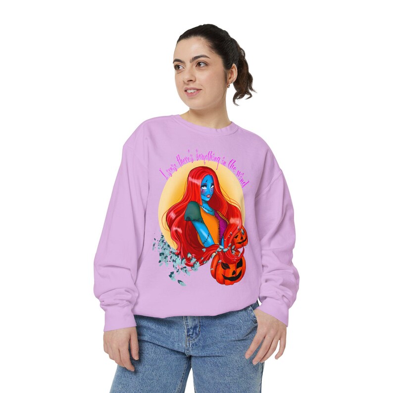 Garment-dyed sweater dames Nightmare before Christmas sally afbeelding 2