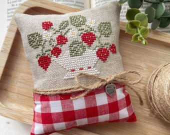 Schema per punto croce con fragole estive (PDF)