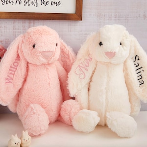 Personlig broderad kanin, personlig kaninleksak, anpassad monogramerad kanin, mjuk plyschleksak, födelsedagspresent till bebis