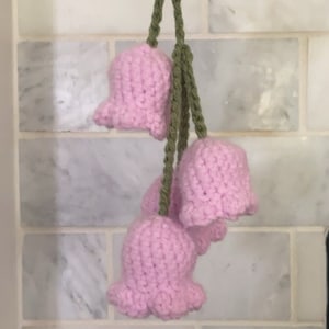 Rear view mirror hanging flowers crochet