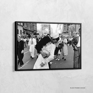 Póster de un marinero besándose con una enfermera, impresión de una pareja besándose en Times Square, lienzo icónico de un beso, celebración del Día de la Victoria en Nueva York durante la Segunda Guerra Mundial, arte encantador