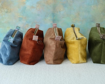 Corduroy Zipper Pouch, Large Capacity Makeup Bag, Travel Organizer