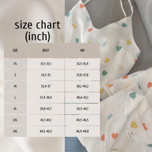 Muslinpyjamaset: Damskjorta och shorts i ekologisk bomull med blommönster bild 2