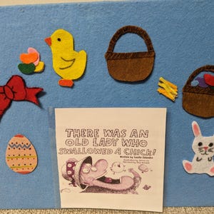 There Was an Old Lady that Swallowed a Chick, felt board story, preschool, daycare, homeschool.