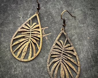 Tropical Leaves Teardrop Shaped Antique Brass Earrings
