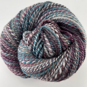 Handspun yarn - Natural color BFL & mixed Wool, worsted weight, 420 yards -  Brown BFL Blend